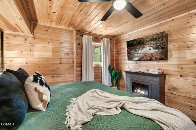 2010 Cougar Crossing Way, Sevierville, TN 37876