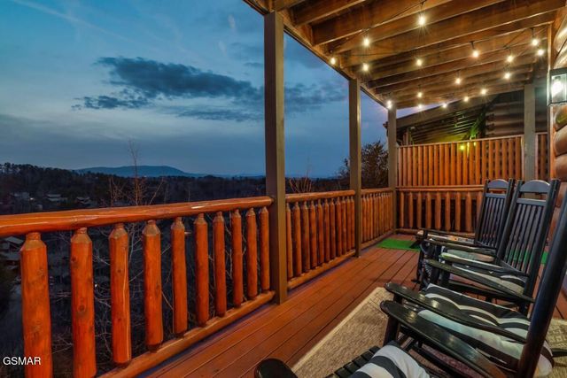 2010 Cougar Crossing Way, Sevierville, TN 37876