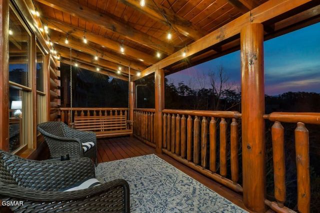 2010 Cougar Crossing Way, Sevierville, TN 37876