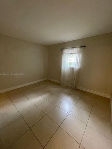 8601 SW 68th Ct 4, Pinecrest, FL 33156