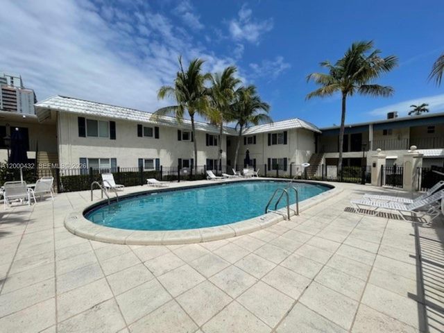 8601 SW 68th Ct 4, Pinecrest, FL 33156