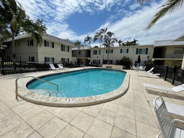 8601 SW 68th Ct 4, Pinecrest, FL 33156