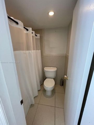 8601 SW 68th Ct 4, Pinecrest, FL 33156