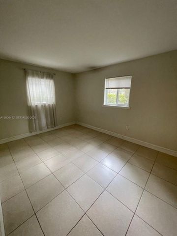 8601 SW 68th Ct 4, Pinecrest, FL 33156