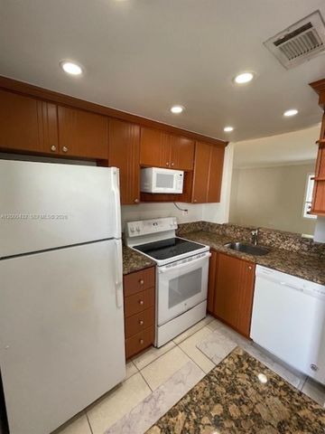 8601 SW 68th Ct 4, Pinecrest, FL 33156