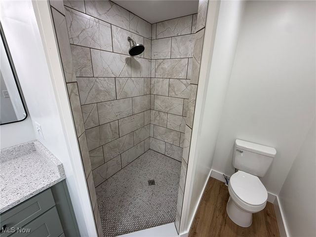 916 Oak Street NW, New Philadelphia, OH 44663