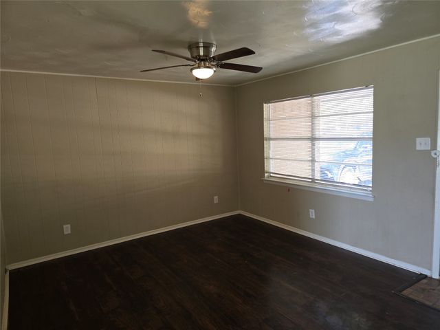 3609 Edgebrook Drive, Mesquite, TX 75150