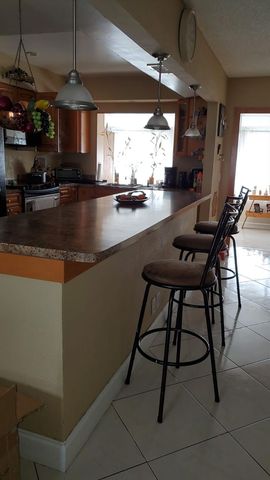 9820 NW 24th St, Coral Springs, FL 33065