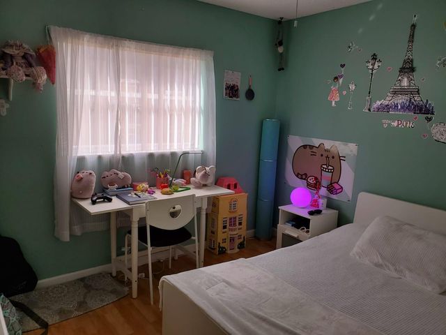 9820 NW 24th St, Coral Springs, FL 33065