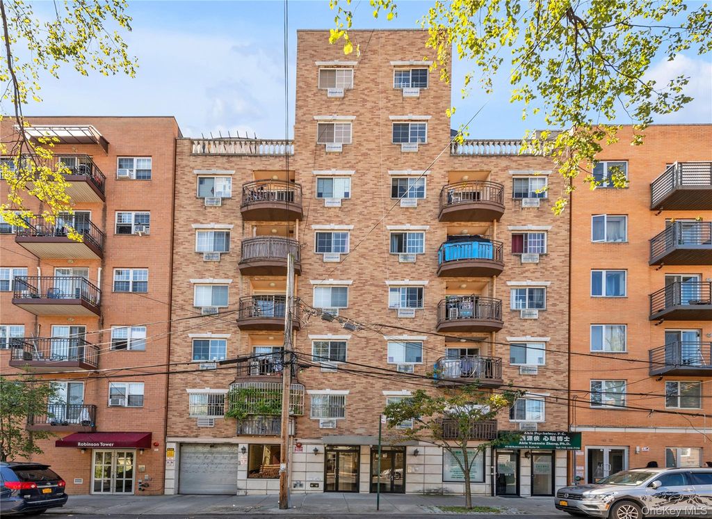 4318 Robinson Street 4D, Flushing, NY 11355 — exterior