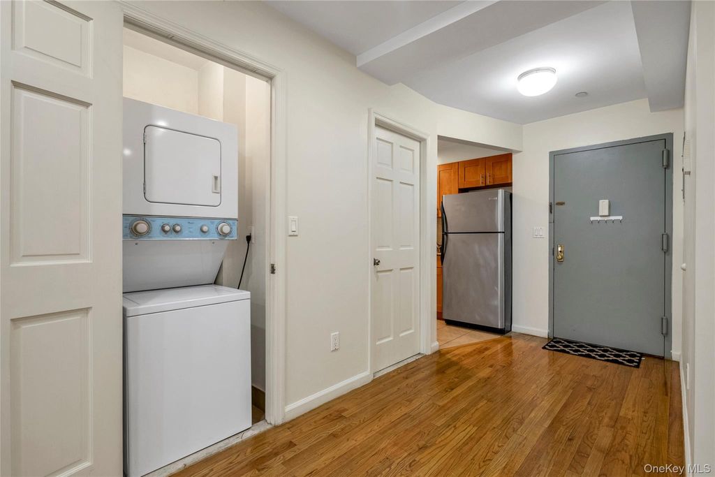 4318 Robinson Street 4D, Flushing, NY 11355 — photo 5