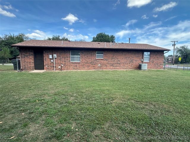 400 Yuchi Drive, Okmulgee, OK 74447