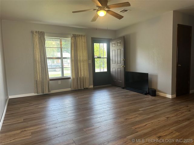 400 Yuchi Drive, Okmulgee, OK 74447