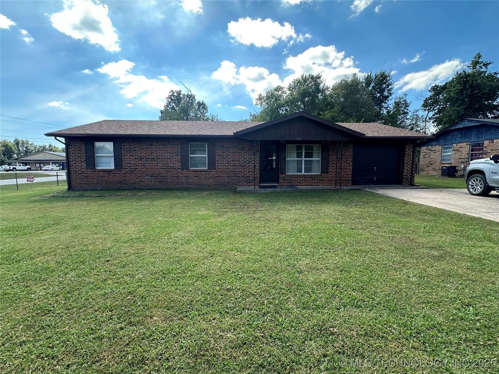 400 Yuchi Drive, Okmulgee, OK 74447