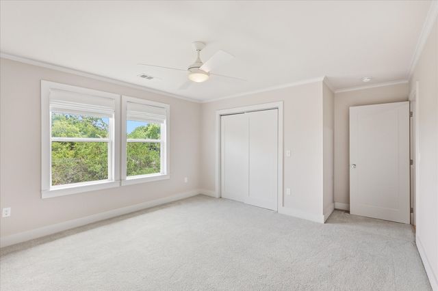 1136 Woodlawn Avenue, Dallas, TX 75208