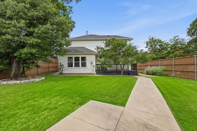 1136 Woodlawn Avenue, Dallas, TX 75208