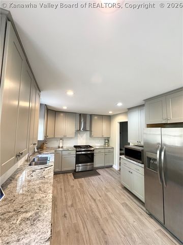 1302 Alva Drive, Charleston, WV 25314