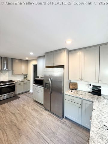1302 Alva Drive, Charleston, WV 25314