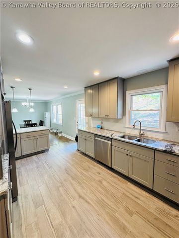 1302 Alva Drive, Charleston, WV 25314