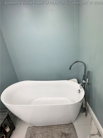 1302 Alva Drive, Charleston, WV 25314