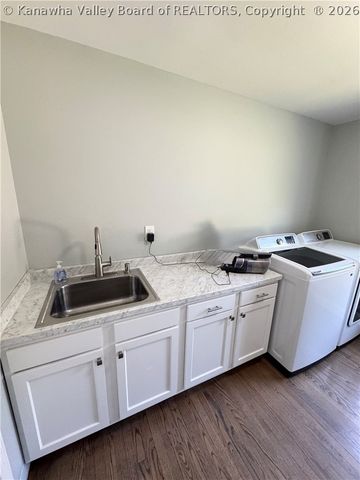 1302 Alva Drive, Charleston, WV 25314