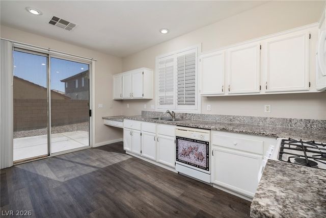 7955 TEAL HARBOR Avenue 0, Las Vegas, NV 89117