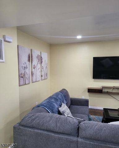 1371 Clinton Ave, Irvington Twp., NJ 07111