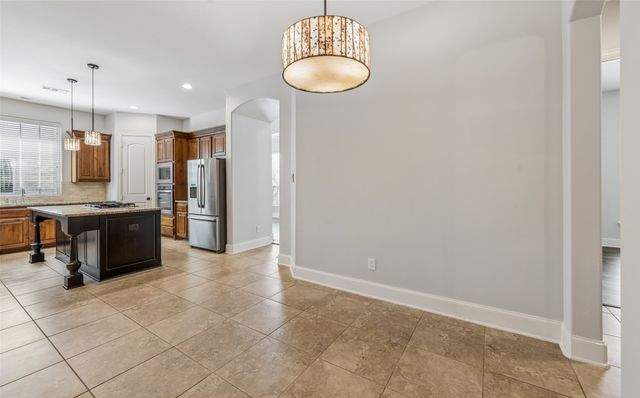 425 Adventurous Shield Drive, Lewisville, TX 75056