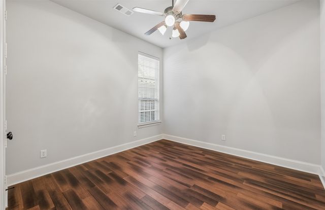 425 Adventurous Shield Drive, Lewisville, TX 75056