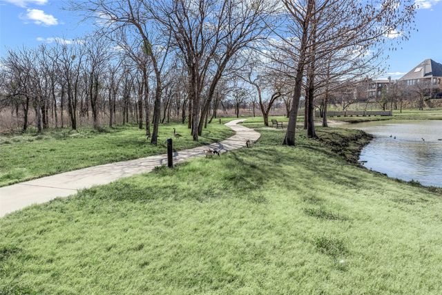 425 Adventurous Shield Drive, Lewisville, TX 75056