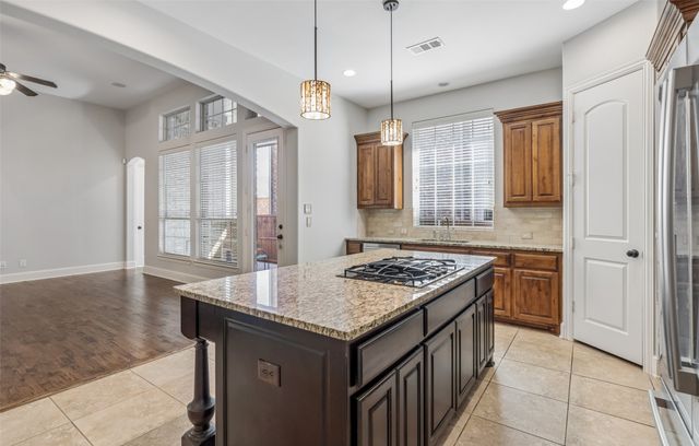 425 Adventurous Shield Drive, Lewisville, TX 75056