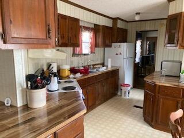 23864 Oakwood Terrace, Hermitage, MO 65668