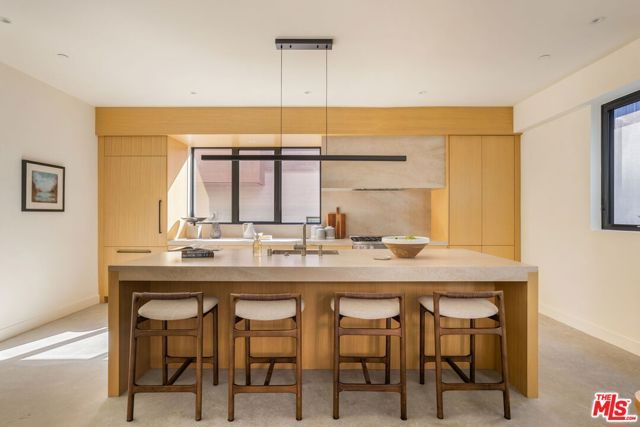 929 Hilldale, West Hollywood, CA 90069