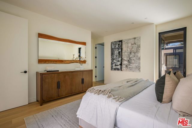 929 Hilldale, West Hollywood, CA 90069