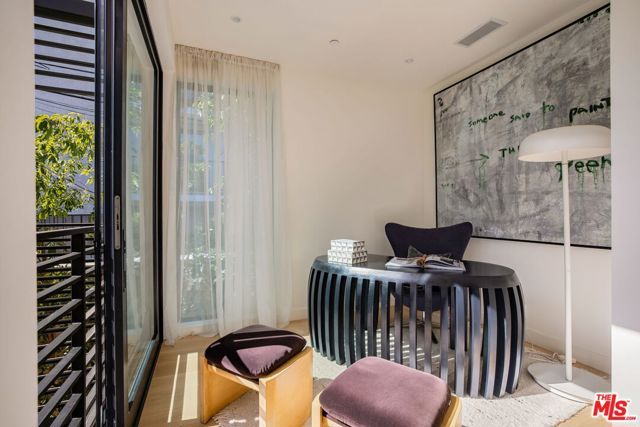 929 Hilldale, West Hollywood, CA 90069