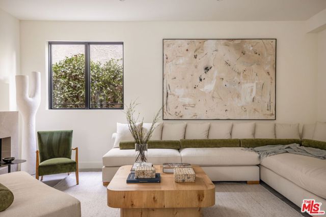 929 Hilldale, West Hollywood, CA 90069