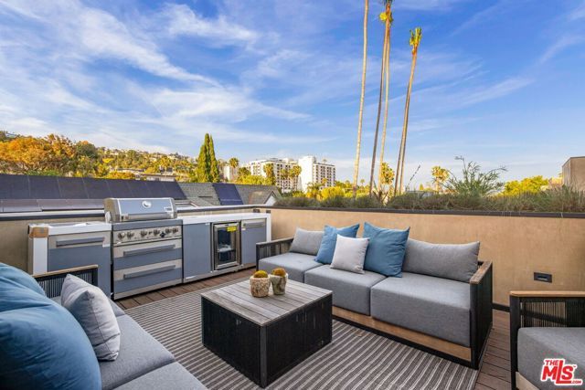 929 Hilldale, West Hollywood, CA 90069