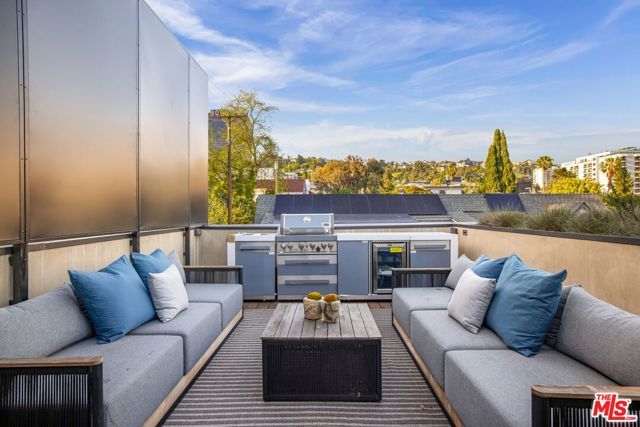 929 Hilldale, West Hollywood, CA 90069