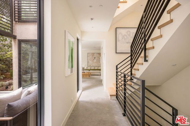 929 Hilldale, West Hollywood, CA 90069