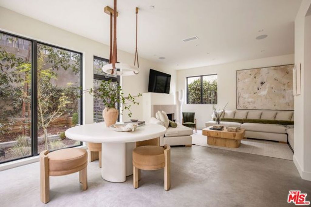 929 Hilldale, West Hollywood, CA 90069