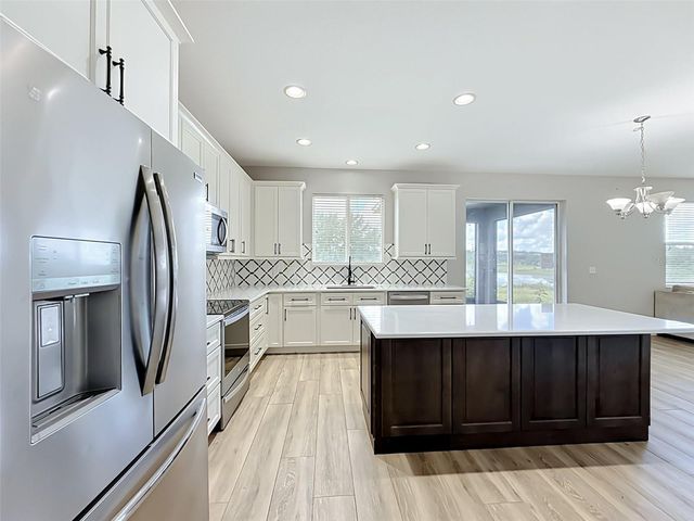 852 N JACKS LAKE ROAD, Clermont, FL 34711