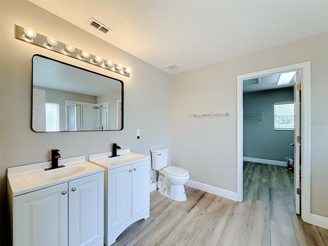 852 N JACKS LAKE ROAD, Clermont, FL 34711