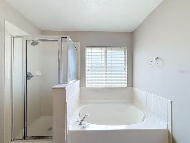 852 N JACKS LAKE ROAD, Clermont, FL 34711