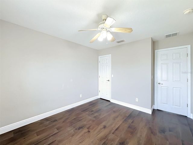 852 N JACKS LAKE ROAD, Clermont, FL 34711