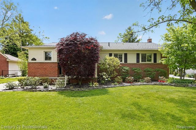 635 Simpson Street, Plymouth, MI 48170