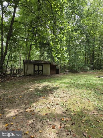128 RAZOR STRAP RD, North East, MD 21901