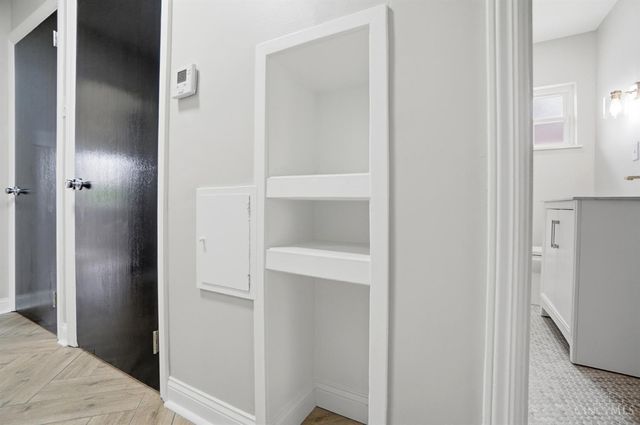 2571 Montana Avenue, Cincinnati, OH 45211