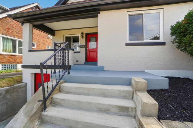 2571 Montana Avenue, Cincinnati, OH 45211