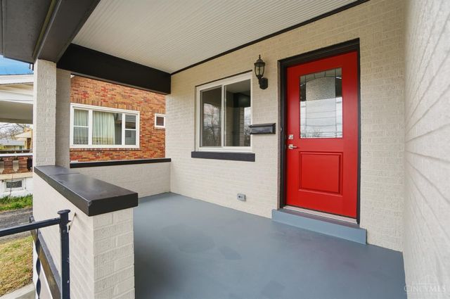 2571 Montana Avenue, Cincinnati, OH 45211