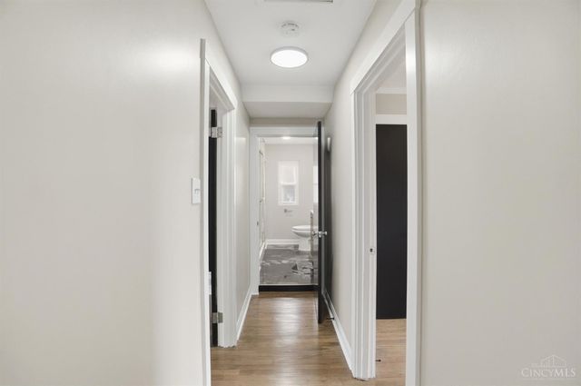 2571 Montana Avenue, Cincinnati, OH 45211